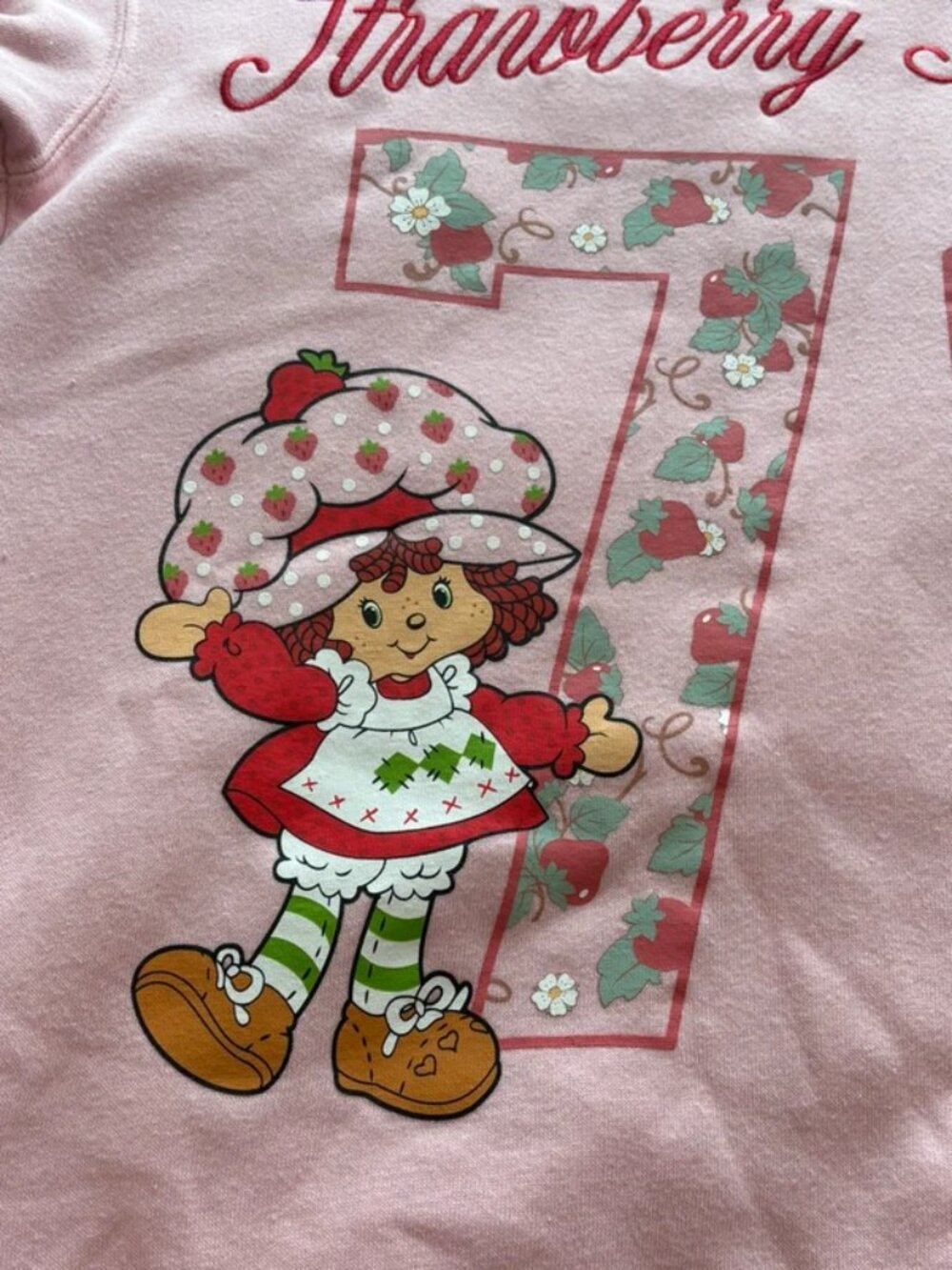 Strawberry Shortcake sweatshirt - Picture 2 of 5